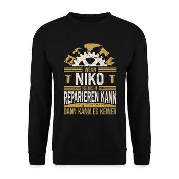 Niko Name Geschenk Geburtstag - Unisex Pullover - Schwarz - Vorne - Alina (178cm) & Michal (187cm)
