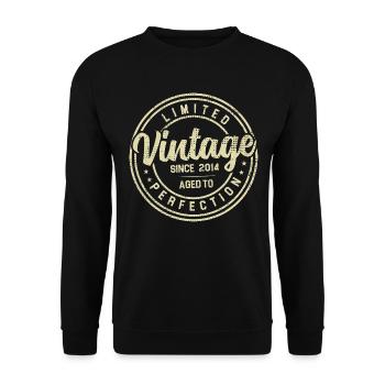 Vintage Des Années 2014 Cadeau D’anniversaire 2014 - Sweat-shirt Unisexe - noir - Devant - Alina (178cm) & Michal (187cm)