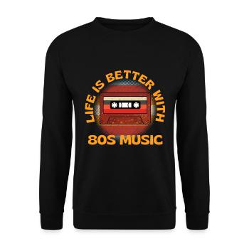 Das Leben ist besser mit 80er Jahre Musikkassette - Unisex Pullover - Schwarz - Vorne - Alina (178cm) & Michal (187cm)