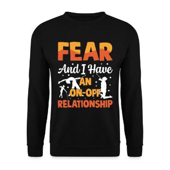 Angst Und Ich Haben Eine On-off-beziehung. - Unisex Pullover - Schwarz - Vorne - Alina (178cm) & Michal (187cm)