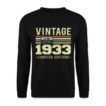 Vintage 1933 Retro 1933 Birthday Gift - Unisex Sweatshirt - black - Front - Alina (178cm) & Michal (187cm)