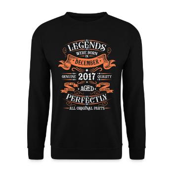 Die Legenden wurden im Dezember 2017 geschenkt - Unisex Pullover - Schwarz - Vorne - Alina (178cm) & Michal (187cm)