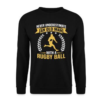 Unterschätzen Sie niemals einen alten Mann mit einem Rugbyball - Unisex Pullover - Schwarz - Vorne - Alina (178cm) & Michal (187cm)