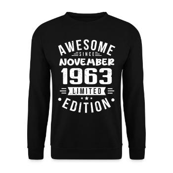 November 1963 Geschenkidee Legende November 1963 - Unisex Pullover - Schwarz - Vorne - Alina (178cm) & Michal (187cm)