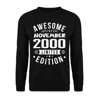 November 2000 Gift Idea Legend November 2000 - Unisex Sweatshirt - black - Front - Alina (178cm) & Michal (187cm)