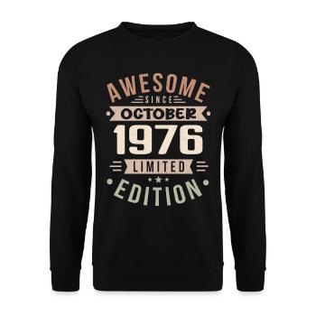 Légende Depuis Octobre 1976 Anniversaire Octobre 1976 - Sweat-shirt Unisexe - noir - Devant - Alina (178cm) & Michal (187cm)
