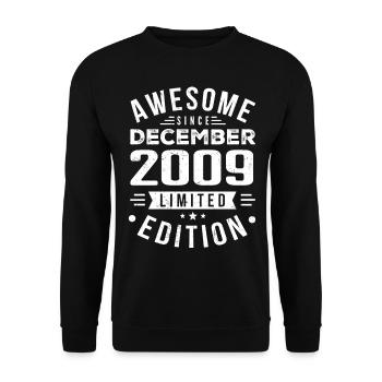 Geburtstagsgeschenk geboren im Dezember 2009 - Unisex Pullover - Schwarz - Vorne - Alina (178cm) & Michal (187cm)