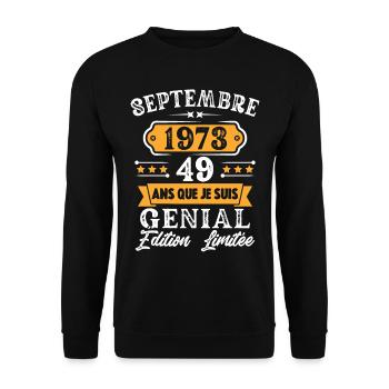 Cadeau D'anniversaire 49 Ans Septembre 1973 Rétro - Sweat-shirt Unisexe - noir - Devant - Alina (178cm) & Michal (187cm)