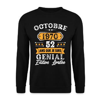 Cadeau D'anniversaire 52 Ans Octobre 1970 Rétro - Sweat-shirt Unisexe - noir - Devant - Alina (178cm) & Michal (187cm)