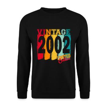 2002 Vintage Born Vintage Birthday Retro - Unisex Sweatshirt - black - Front - Alina (178cm) & Michal (187cm)