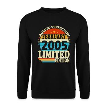 February 2005 Born birthday Retro - Unisex Sweatshirt - black - Front - Alina (178cm) & Michal (187cm)