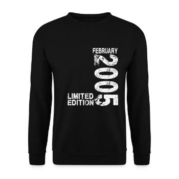 February 2005 Born birthday Retro - Unisex Sweatshirt - black - Front - Alina (178cm) & Michal (187cm)