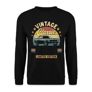 Oldtimer Geburtstag Jahr anpassbar - Unisex Pullover - Schwarz - Vorne - Alina (178cm) & Michal (187cm)