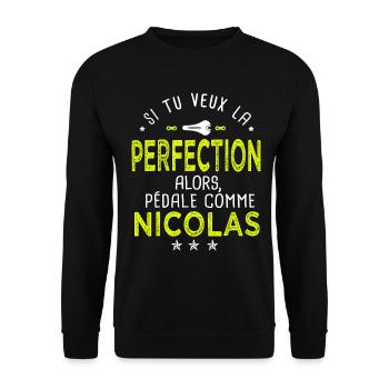 Nicolas si tu veux la perfection à vélo cycliste - Sweat-shirt Unisexe - noir - Devant - Alina (178cm) & Michal (187cm)