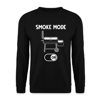 BBQ Smoker Smoke Mode On - Unisex Pullover - Schwarz - Vorne - Alina (178cm) & Michal (187cm)