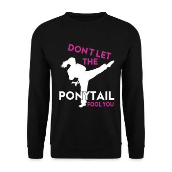 Karate Girl Martial Arts Women Karate Kick - Unisex Pullover - Schwarz - Vorne - Alina (178cm) & Michal (187cm)