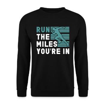 26. 2 Marathonläufer Lustiger Marathon Zitat - Unisex Pullover - Schwarz - Vorne - Alina (178cm) & Michal (187cm)