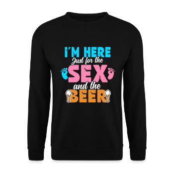 I'm just here for the beer - Unisex Sweatshirt - black - Front - Alina (178cm) & Michal (187cm)