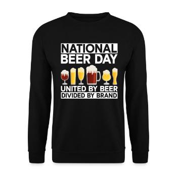 Bier Tag Tag des Bieres Bierliebhaber Biertrinker - Unisex Pullover - Schwarz - Vorne - Alina (178cm) & Michal (187cm)