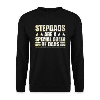 Stiefvater Vatertag Stiefpapa Geschenk Spruch - Unisex Pullover - Schwarz - Vorne - Alina (178cm) & Michal (187cm)