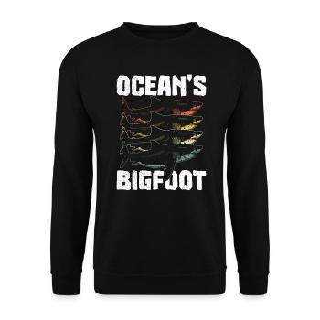 The Bigfoot of the Oceans - Megalodon Shark - Unisex Sweatshirt - black - Front - Alina (178cm) & Michal (187cm)