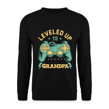 Leveled up to grandpa you're going to be grandpa - Unisex Sweatshirt - black - Front - Alina (178cm) & Michal (187cm)