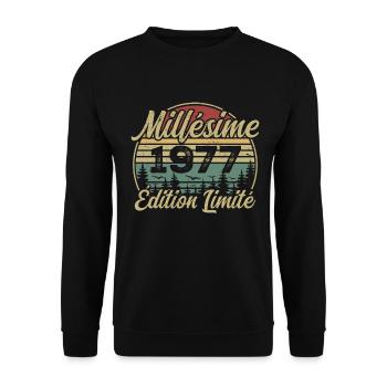 Millésime 1977 - Cadeau Pour le 47e Anniversaire - Sweat-shirt Unisexe - noir - Devant - Alina (178cm) & Michal (187cm)