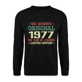 Legend since 1977 Born in 1977 - 47th birthday - Unisex Sweatshirt - black - Front - Alina (178cm) & Michal (187cm)