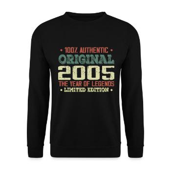 Legend since 2005 Born in 2005 - 19th birthday - Unisex Sweatshirt - black - Front - Alina (178cm) & Michal (187cm)