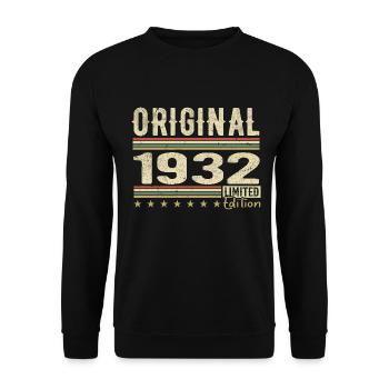 Original 1932 - Retro 1932 Birthday Gift - Unisex Sweatshirt - black - Front - Alina (178cm) & Michal (187cm)