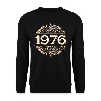 Limited Edition 1976 Vintage Birthday Gift - Unisex Sweatshirt - black - Front - Alina (178cm) & Michal (187cm)
