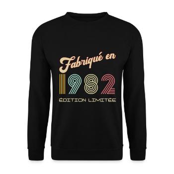 Anniversaire 1982 Fabriqué en 1982 édition limitée - Sweat-shirt Unisexe - noir - Devant - Alina (178cm) & Michal (187cm)