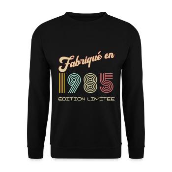 Anniversaire Fabriqué en 1985 vintage - Sweat-shirt Unisexe - noir - Devant - Alina (178cm) & Michal (187cm)