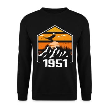 Geburtstag 1951 Jahrgang 1951 Hergestellt im Jahr 1951 - Unisex Pullover - Schwarz - Vorne - Alina (178cm) & Michal (187cm)