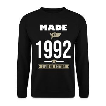 MADE IN 1992 born in 1992 birthday 29 years - Unisex Sweatshirt - black - Front - Alina (178cm) & Michal (187cm)