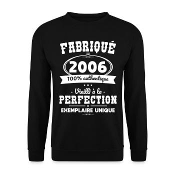 Hergestellt 2006 – Perfekt gereift - Unisex Pullover - Schwarz - Vorne - Alina (178cm) & Michal (187cm)