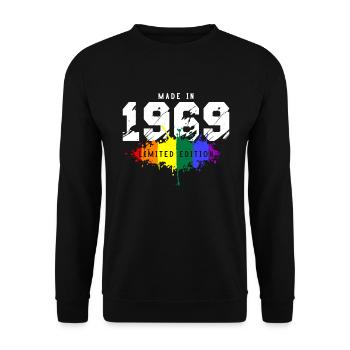 1969 Geburtstag Homosexuell LGBT - Unisex Pullover - Schwarz - Vorne - Alina (178cm) & Michal (187cm)