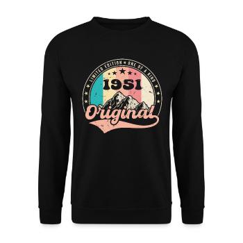Geburtstagsgeschenk 1951 Frau | Jahrgang 1951 - Unisex Pullover - Schwarz - Vorne - Alina (178cm) & Michal (187cm)