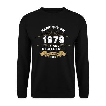 Made in 1979 45 Years of Original Excellence - Unisex Sweatshirt - black - Front - Alina (178cm) & Michal (187cm)