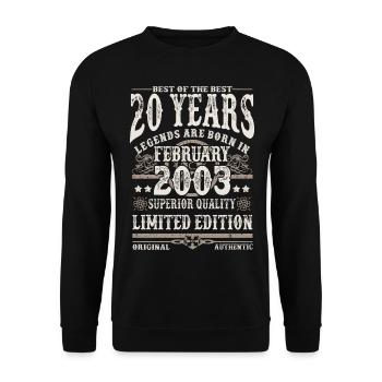 Né en février 2003 - 20 ans - Sweat-shirt Unisexe - noir - Devant - Alina (178cm) & Michal (187cm)