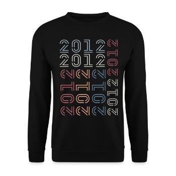 Geboren im Jahr 2012 Geburtstagsgeschenk 2012 Retro 2012 - Unisex Pullover - Schwarz - Vorne - Alina (178cm) & Michal (187cm)