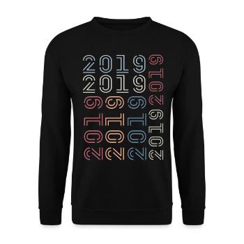 Geboren im Jahr 2019 Retro 2019 Geburtstagsgeschenk - Unisex Pullover - Schwarz - Vorne - Alina (178cm) & Michal (187cm)