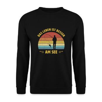 Das Leben ist besser am See Angler Fischerspruch - Unisex Pullover - Schwarz - Vorne - Alina (178cm) & Michal (187cm)
