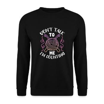 Crochet tricot couture couturière cadeau - Sweat-shirt Unisexe - noir - Devant - Alina (178cm) & Michal (187cm)