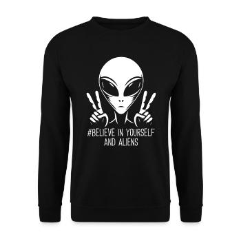 Alien UFO Alien Galaxy Geschnek - Unisex Sweatshirt - black - Front - Alina (178cm) & Michal (187cm)