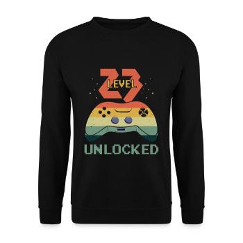 Vintage Video Game Lover Age 23 Level Unlocked - Unisex Pullover - Schwarz - Vorne - Alina (178cm) & Michal (187cm)