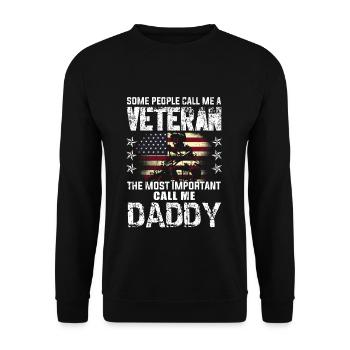 Important Call Daddy American Proud Veterans Day - Unisex Pullover - Schwarz - Vorne - Alina (178cm) & Michal (187cm)