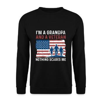 Grandpa Nothing Scares American Proud Veterans Day - Unisex Pullover - Schwarz - Vorne - Alina (178cm) & Michal (187cm)
