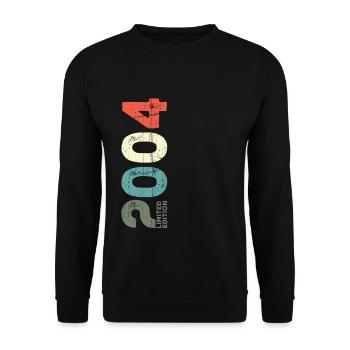 Seit 2004 Jahr 2004 Retro 2004 Jahrgang 2004 - Unisex Pullover - Schwarz - Vorne - Alina (178cm) & Michal (187cm)