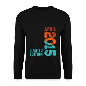 Since April 2015 Year 2015 Retro Vintage 2015 - Unisex Sweatshirt - black - Front - Alina (178cm) & Michal (187cm)